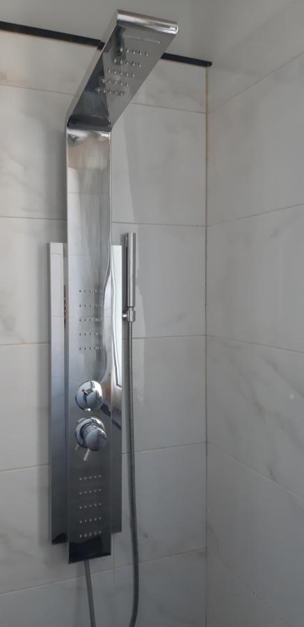 Appartamento Grazioso, Molto Tranquillo! Gênes Extérieur photo